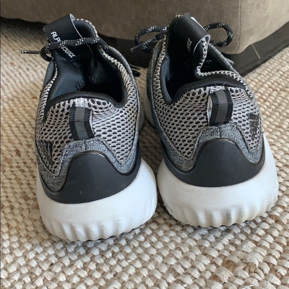 Adidas Alphabounce - Picture 3 of 5